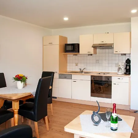 Haus Gunda דירה *